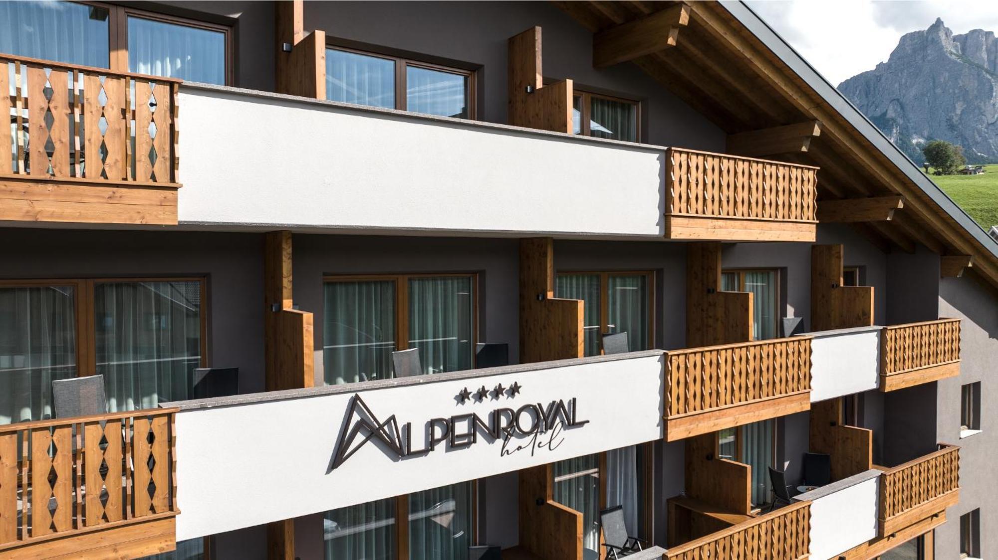 Hotel Alpenroyal Castelrotto Luaran gambar