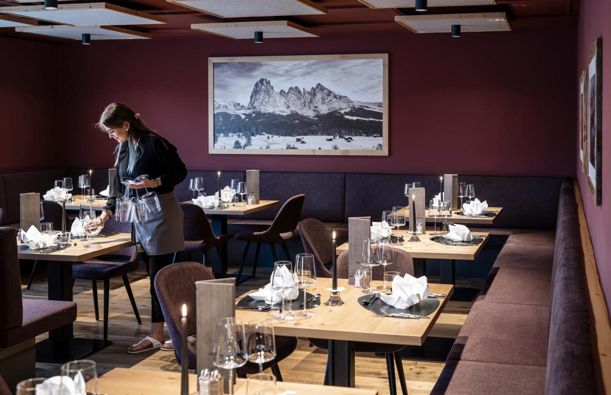 Hotel Alpenroyal Castelrotto Luaran gambar