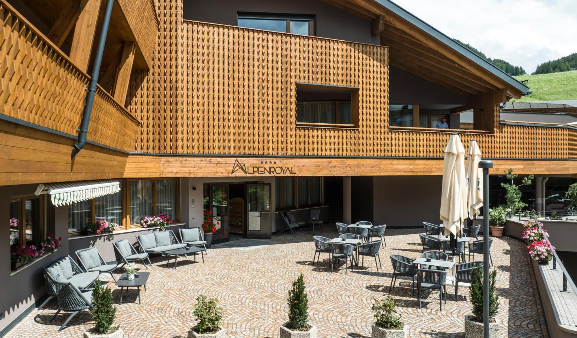 Hotel Alpenroyal Castelrotto Luaran gambar