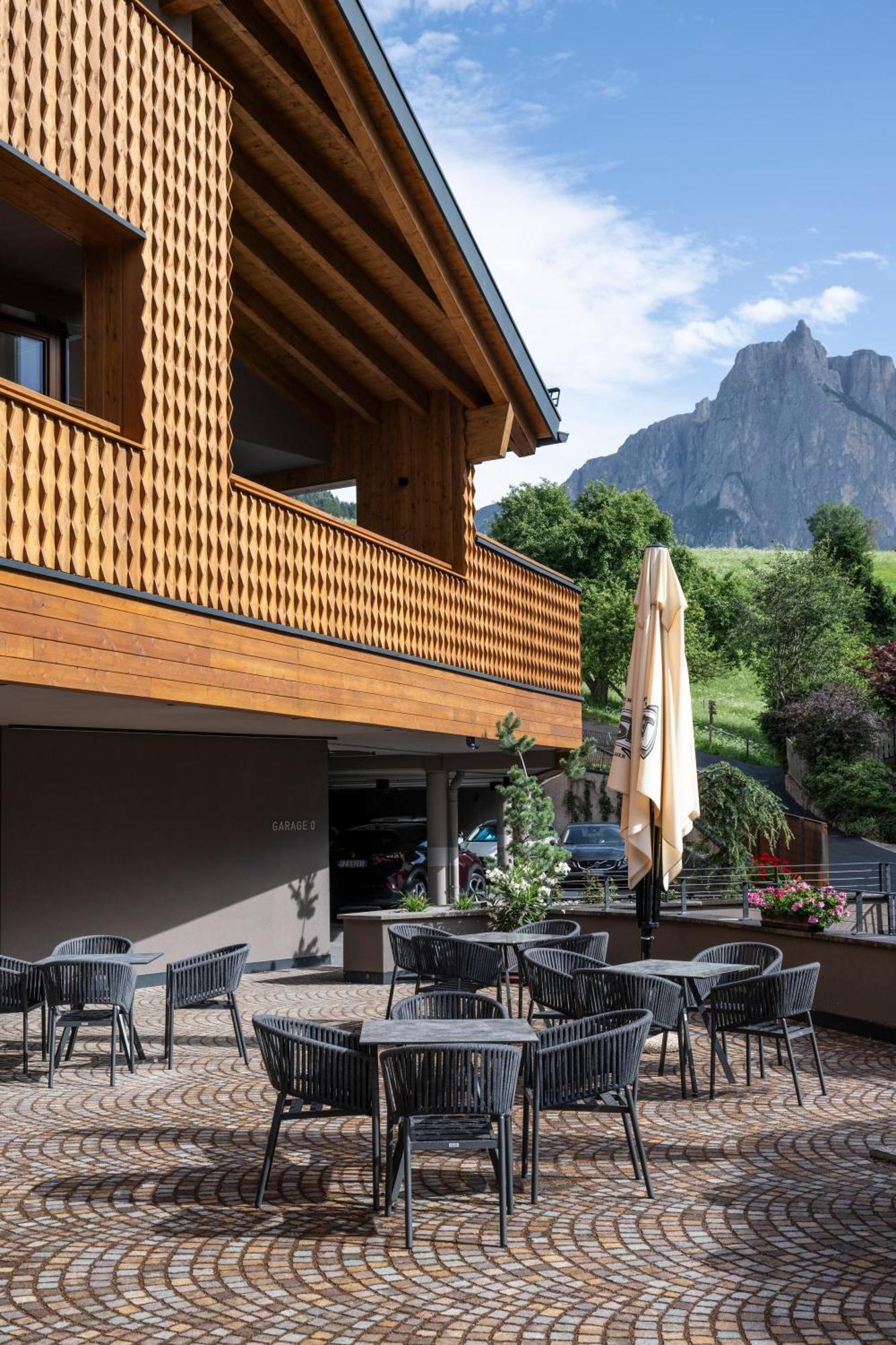 Hotel Alpenroyal Castelrotto Luaran gambar